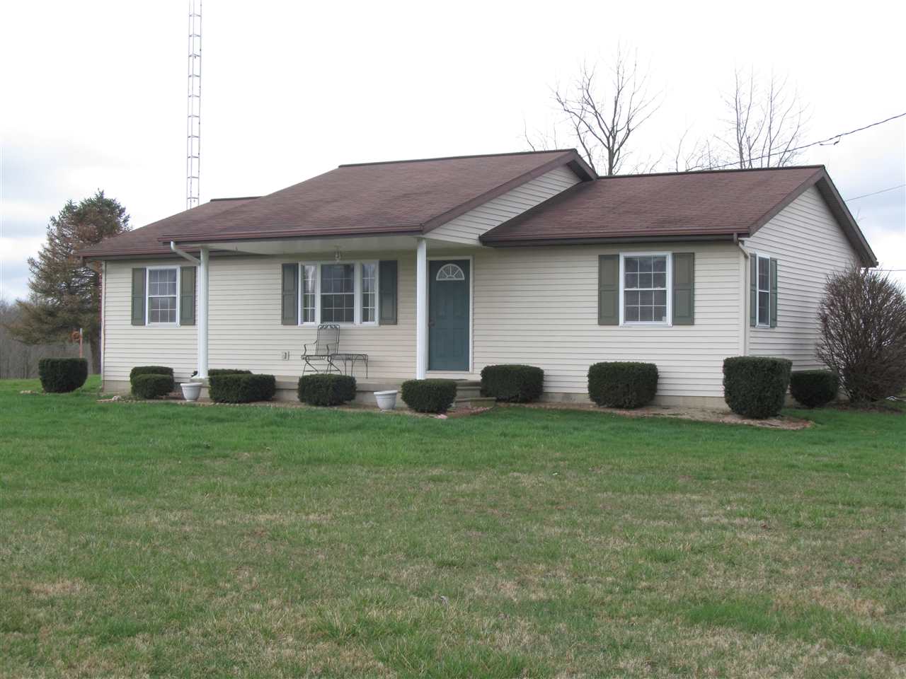 4738 Pinhook Road Bedford, IN 47421 - Photo 2 of 27