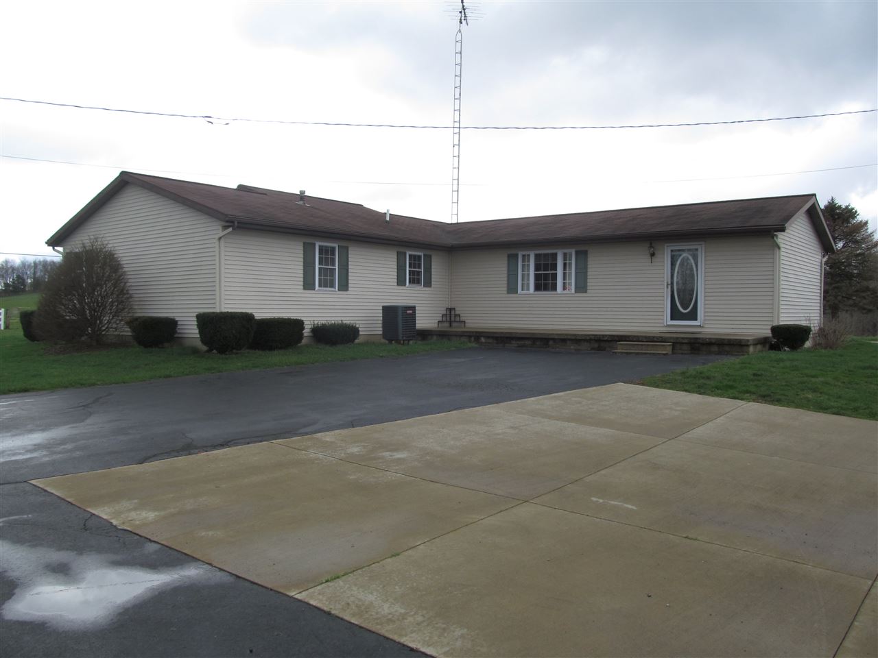 4738 Pinhook Road Bedford, IN 47421 - Photo 23 of 27