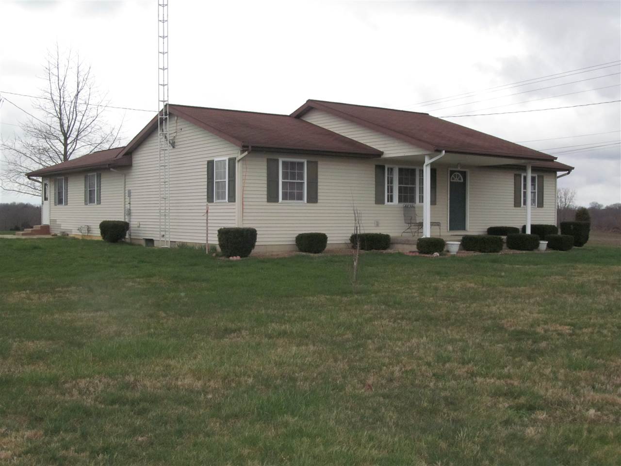 4738 Pinhook Road Bedford, IN 47421 - Photo 9 of 27