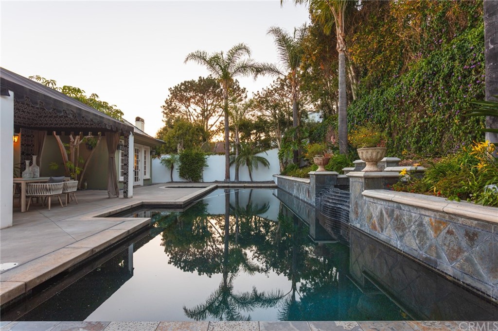 40 Smithcliffs Road Laguna Beach, CA 92651 - Photo 42 of 50 a view of balcony with wooden floor
