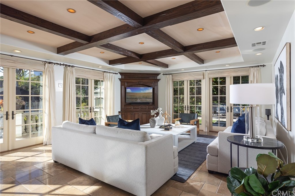 40 Smithcliffs Road Laguna Beach, CA 92651 - Photo 9 of 50 a living room with furniture and a large window