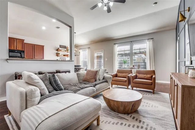 $3,500 | 1710 Chadwick Court, Cedar Hill, TX 75104