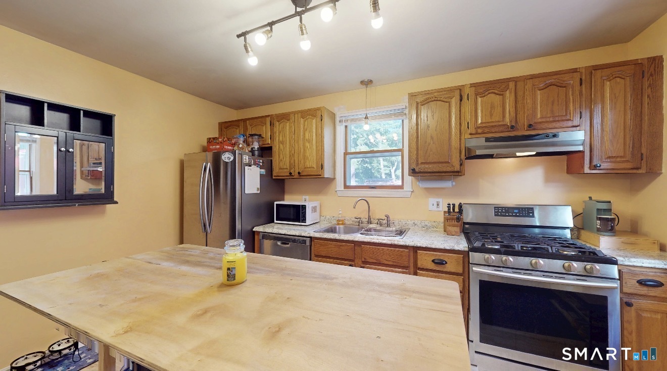 9 Rustic Way Sterling, CT 06373 - Photo 12 of 31 Gallery Image 12