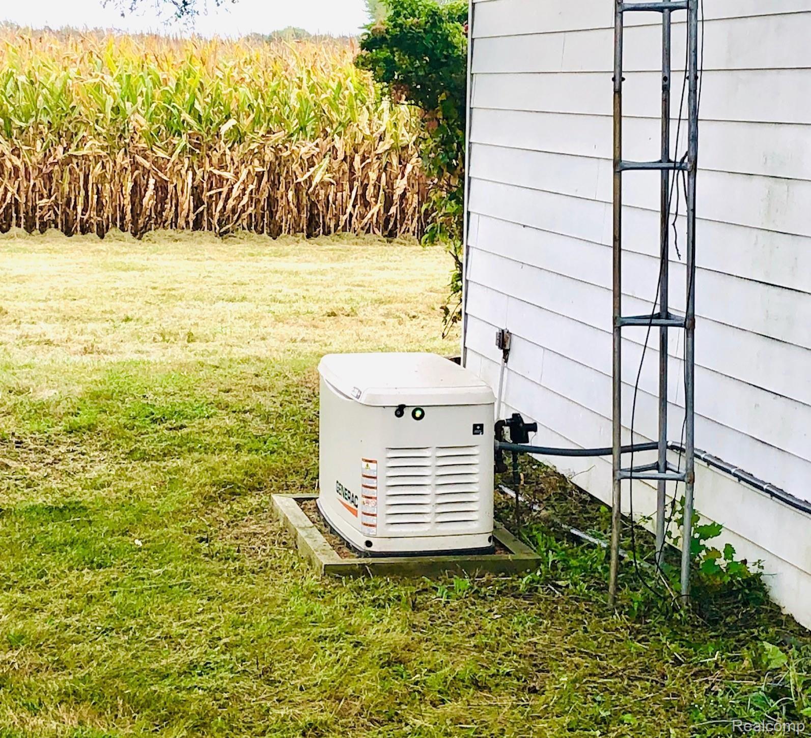 4900 Ohara Road Carleton, MI 48117 - Photo 19 of 20 o generator.jpg