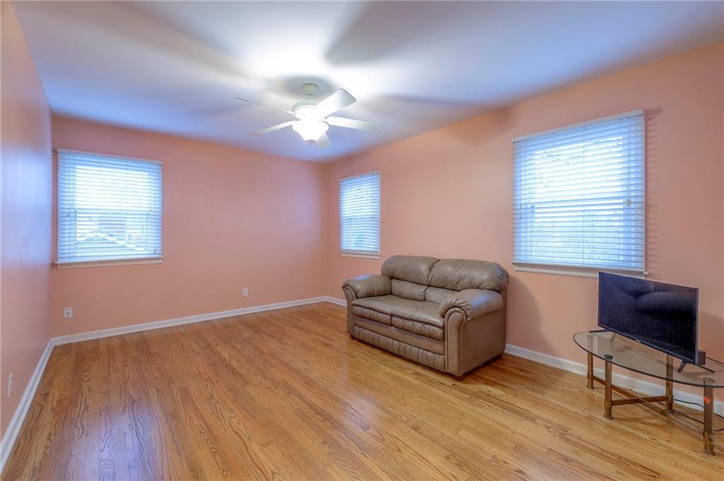 4811 West 65th Terrace Prairie Village, KS 66208 - Photo 15 of 29