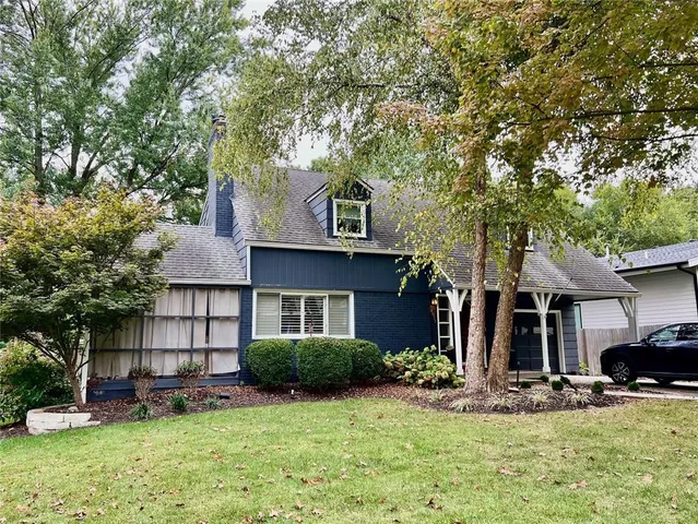 $450,000 | 4811 West 65th Terrace, Prairie Village, KS 66208