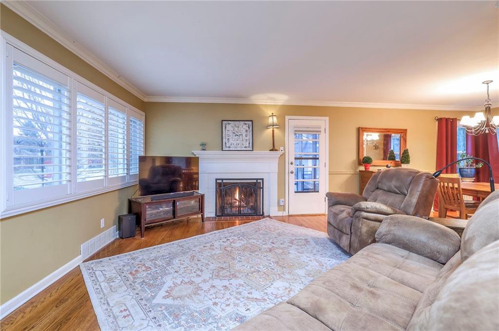 4811 West 65th Terrace Prairie Village, KS 66208 - Photo 4 of 29