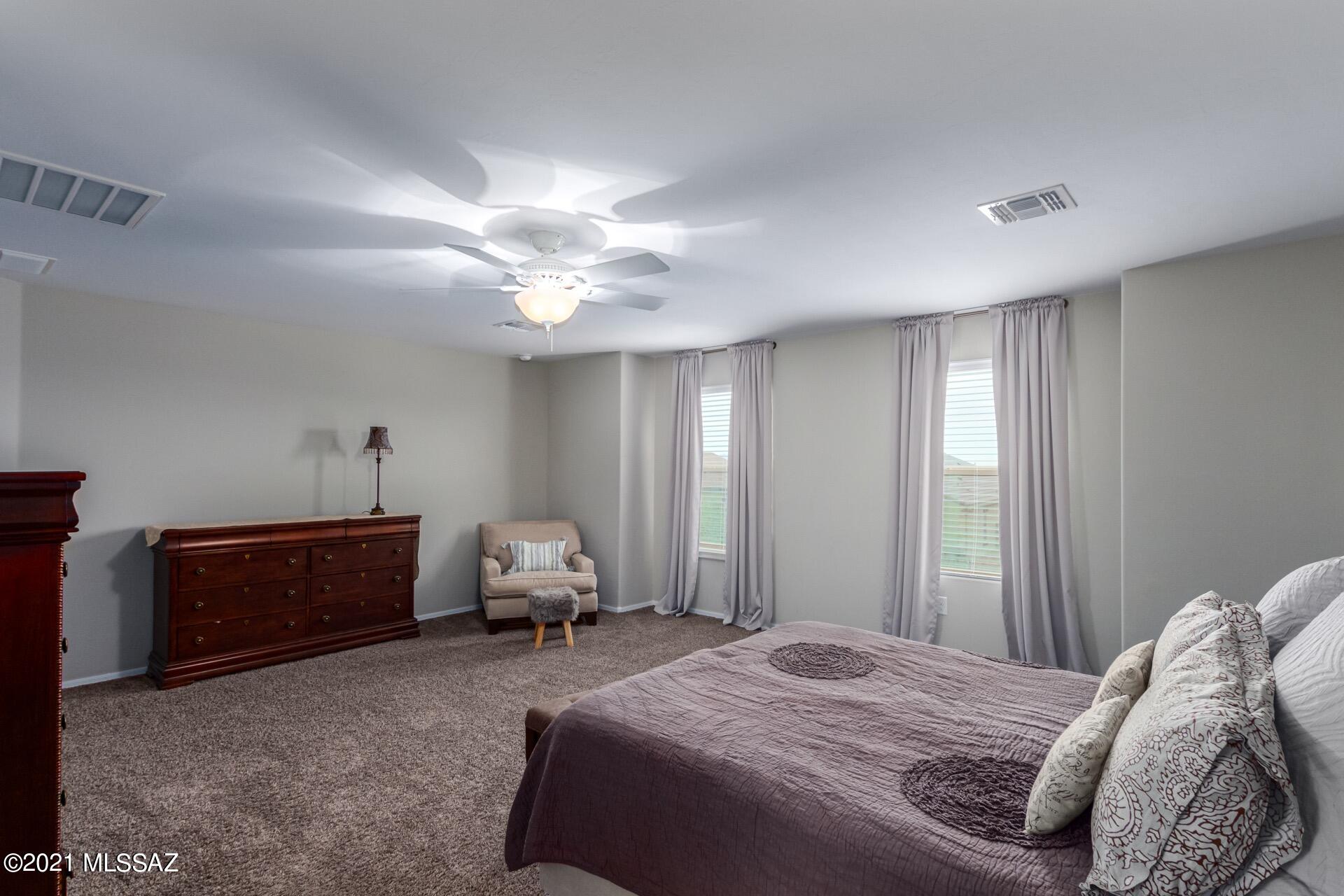 9848 North Howling Wolf Road Marana, AZ 85653 - Photo 28 of 44