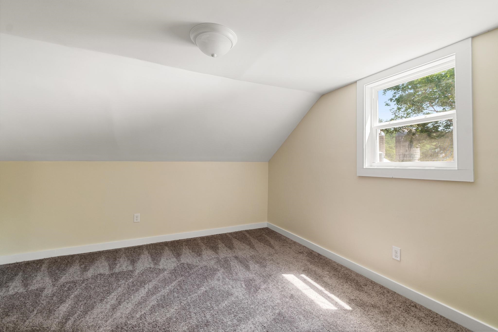 1891 Hanna Road Highgate, VT 05459 - Photo 20 of 46