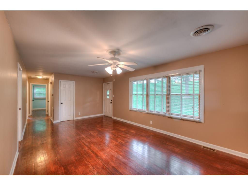 438 Sioux Road Bristol, VA 24201 - Photo 2 of 21 Photo 2
