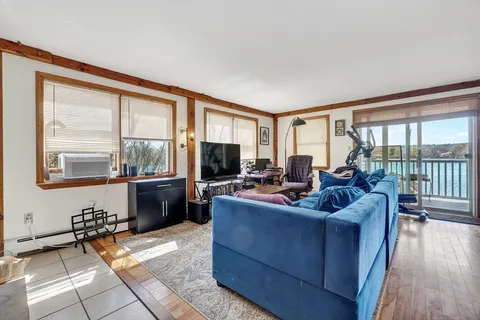 $1,099,000 | 780-782 Main Street, Melrose, MA 02176