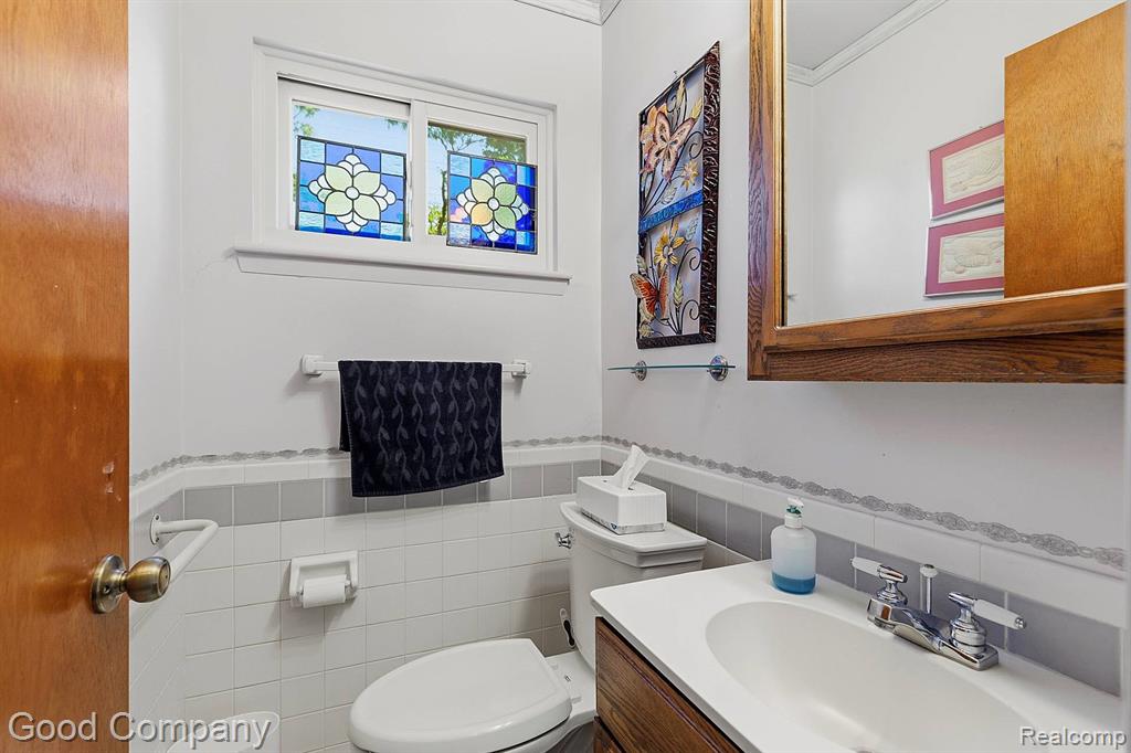 32848 Rugby Drive Warren, MI 48088 - Photo 24 of 42