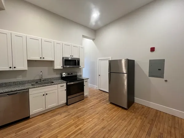 $1,550 | 34 St Joseph Street, Unit 22, Fall River, MA 02723
