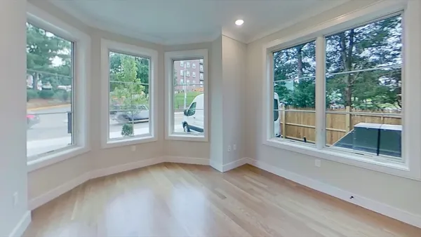$3,975 | 104-106 Warren Street, Unit 1, Boston, MA 02135