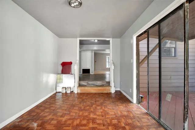 a view of utility room