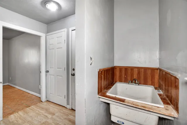 a view of bedroom with a small space