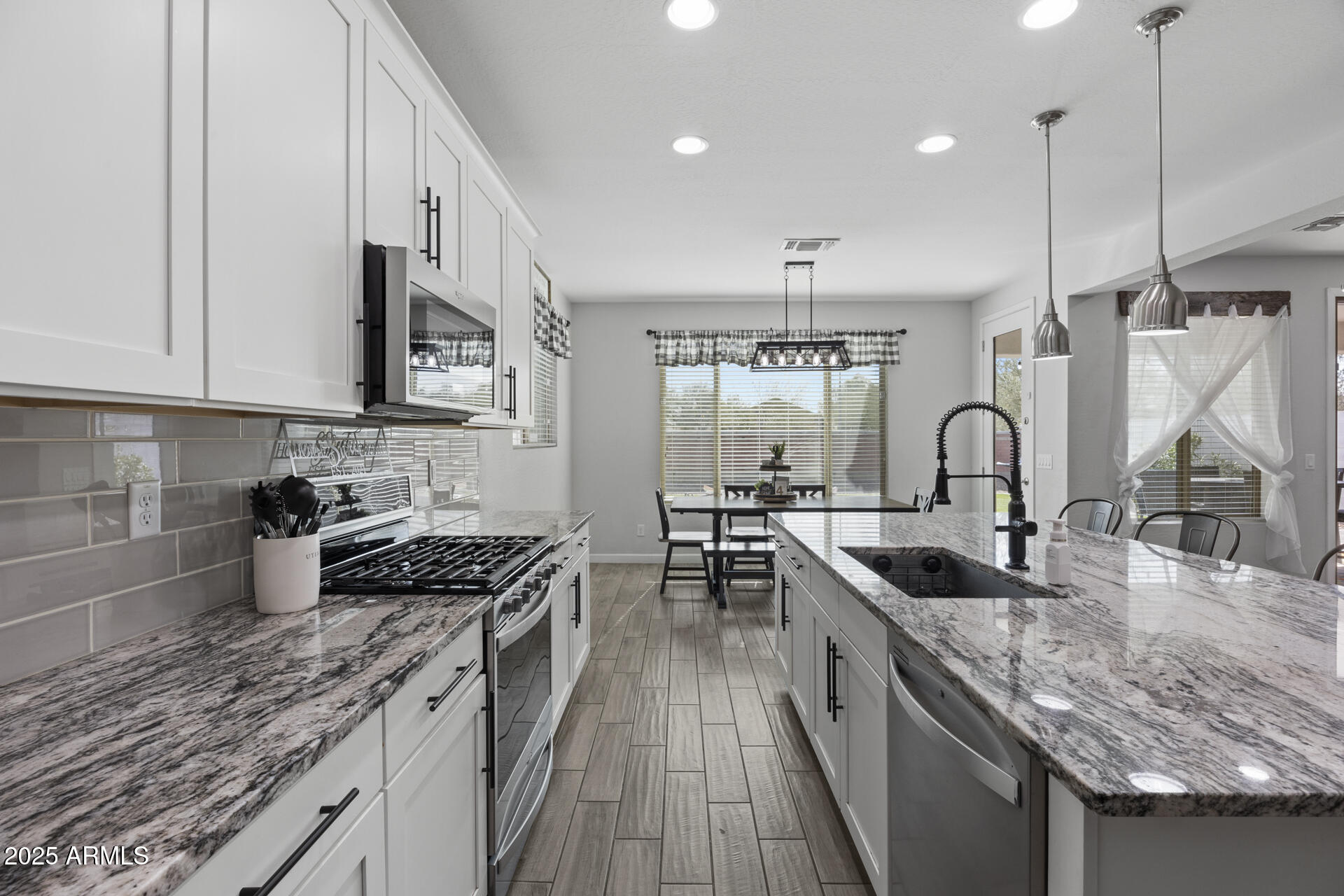 14369 West Wethersfield Road Surprise, AZ 85379 - Photo 18 of 54 1-26