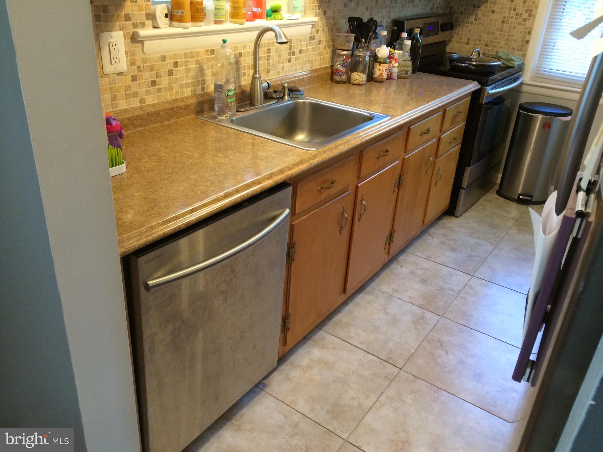 6008 Jamestown Road Hyattsville, MD 20782 - Photo 7 of 24