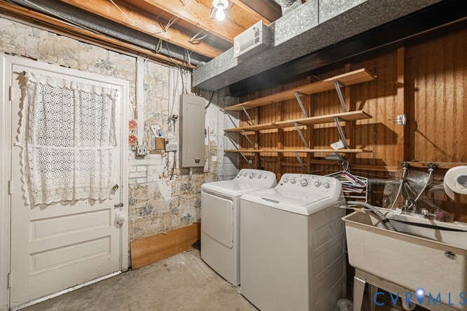 8347 Carrleigh Parkway Springfield, VA 22152 - Photo 31 of 38