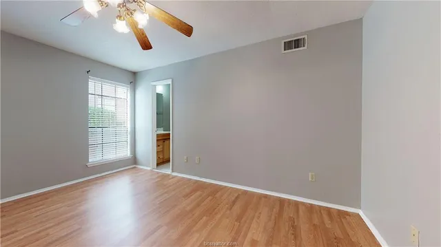 $1,095 | 1014 Autumn Circle, Unit B, College Station, TX 77840