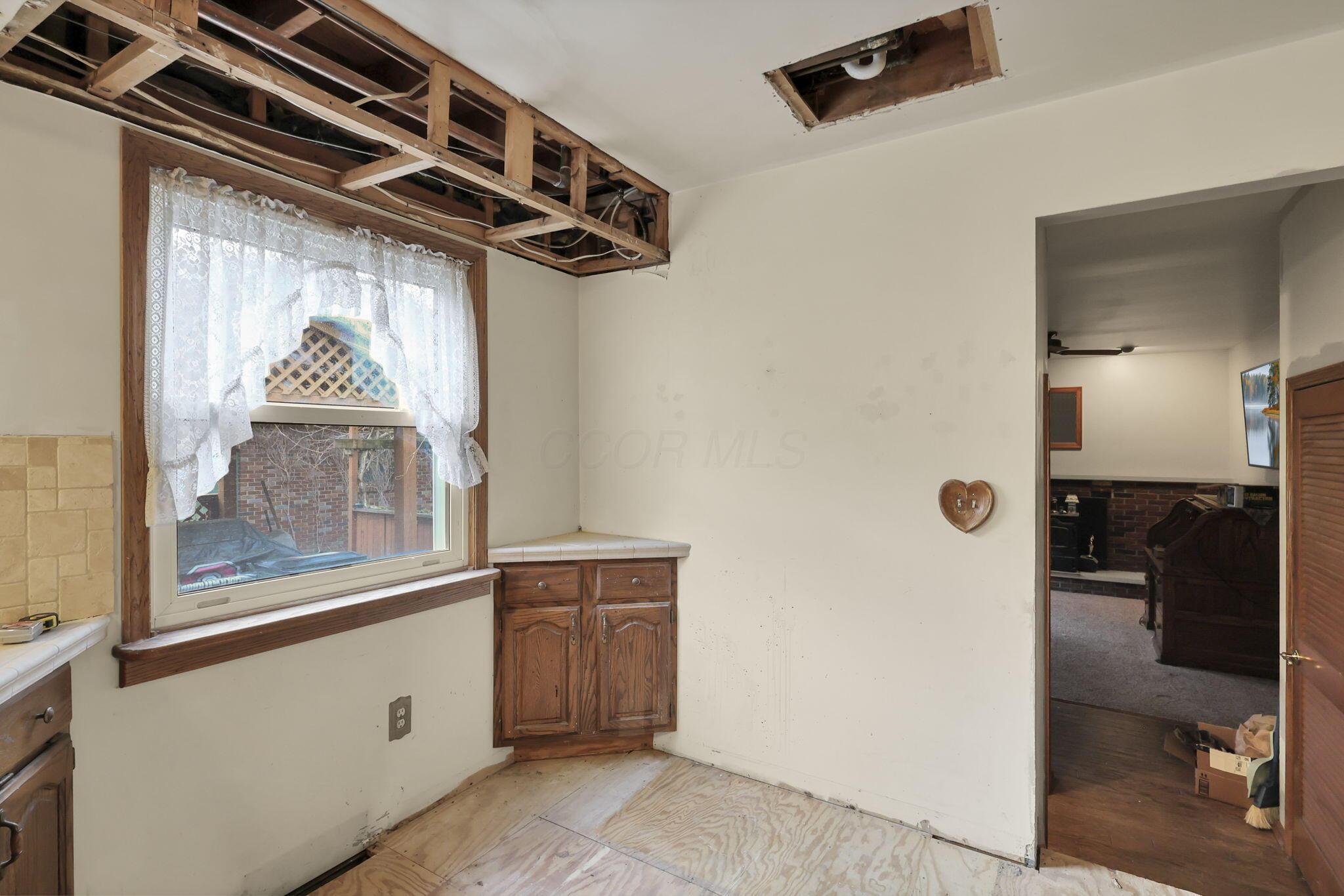 6175 Headley Road Columbus, OH 43230 - Photo 21 of 69 25-web-or-mls-G02A3521