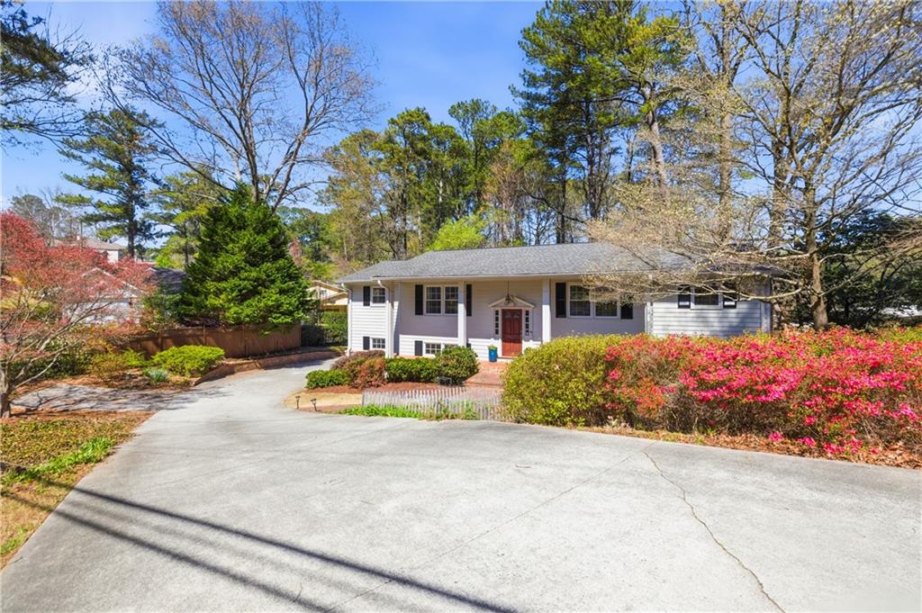 2864 Briarlake Road Northeast Atlanta, GA 30345 - Photo 4 of 77