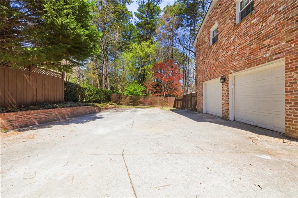 2864 Briarlake Road Northeast Atlanta, GA 30345 - Photo 75 of 77