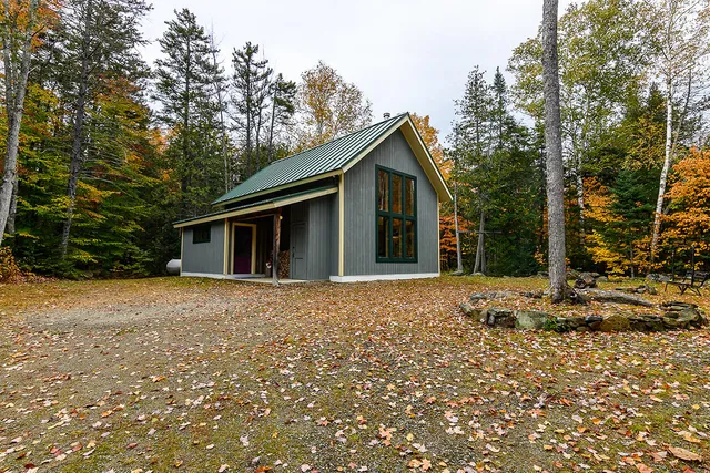 $595,000 | 1021 Johnson Circle, Kingfield, ME 04947