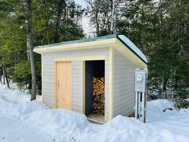 $595,000 | 1021 Johnson Circle, Kingfield, ME 04947