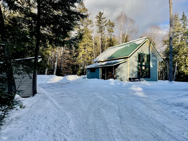 $595,000 | 1021 Johnson Circle, Kingfield, ME 04947