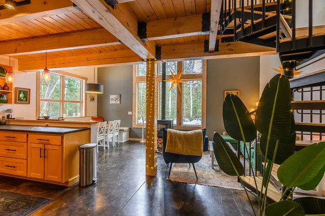 $595,000 | 1021 Johnson Circle, Kingfield, ME 04947