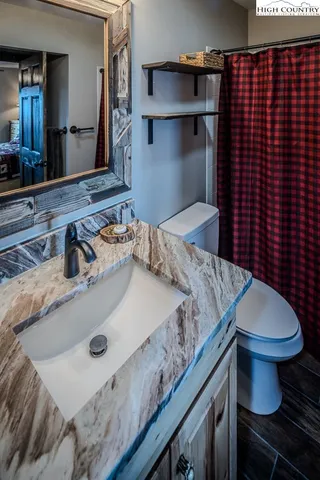 $795,000 | 128 Hawthorn Road, Beech Mountain, NC 28604