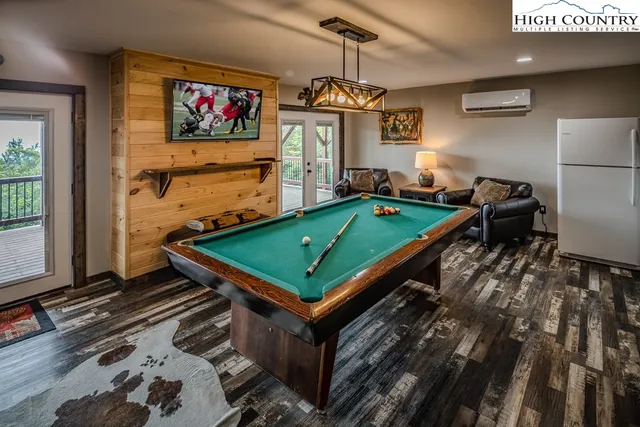 $795,000 | 128 Hawthorn Road, Beech Mountain, NC 28604