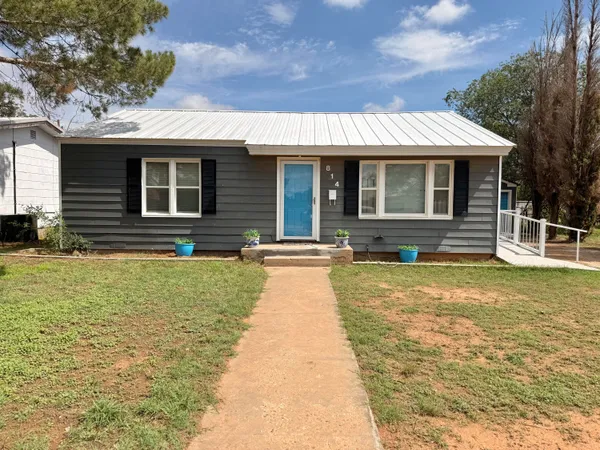 $109,500 | 814 West 11th Street, Post, TX 79356