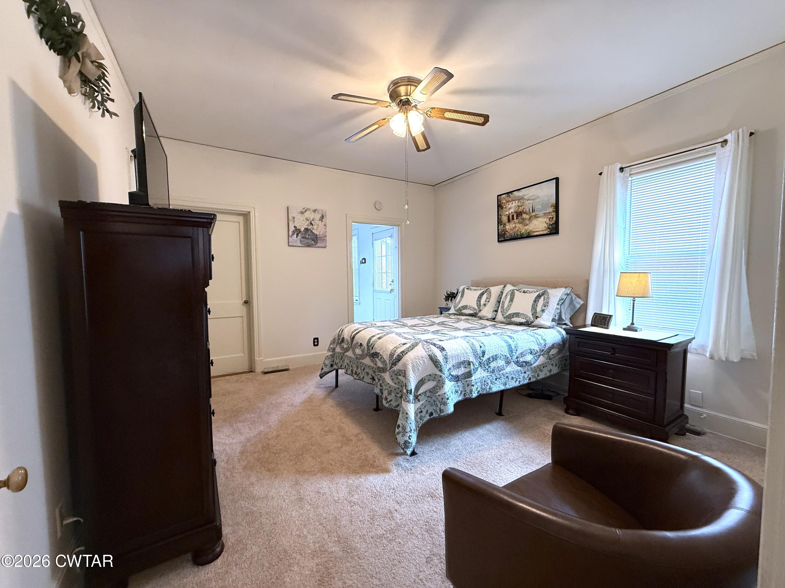 415 Division Avenue Jackson, TN 38301 - Photo 24 of 43 415 Master from Door