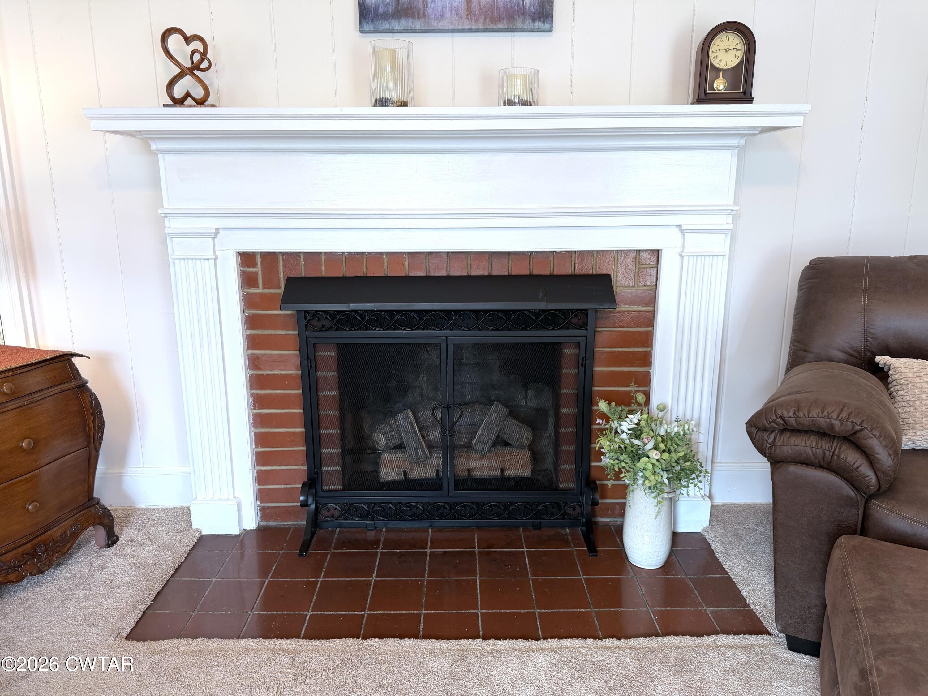 415 Division Avenue Jackson, TN 38301 - Photo 6 of 43 415 Fireplace Close Up