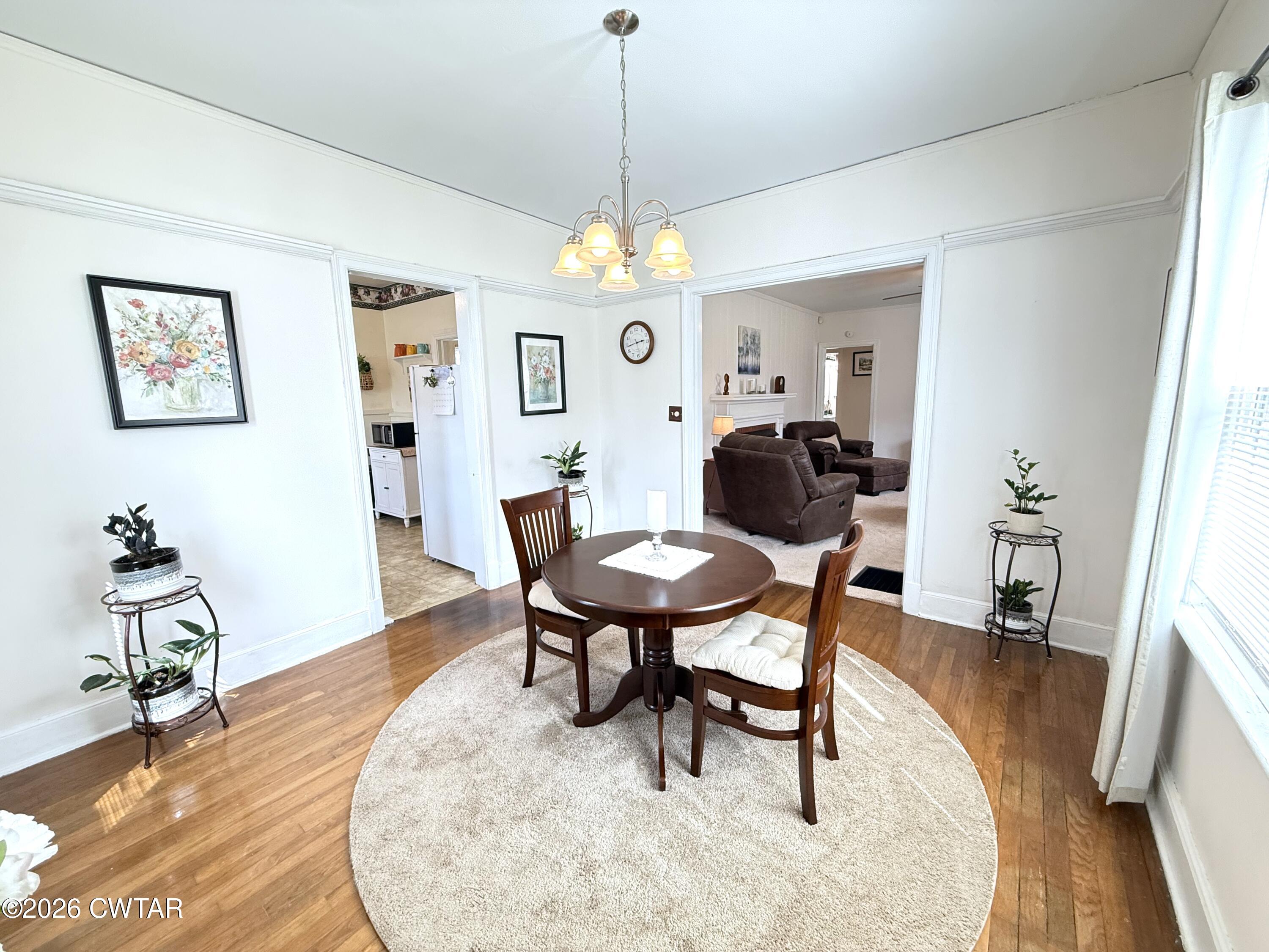 415 Division Avenue Jackson, TN 38301 - Photo 8 of 43 415 Dining from Far End