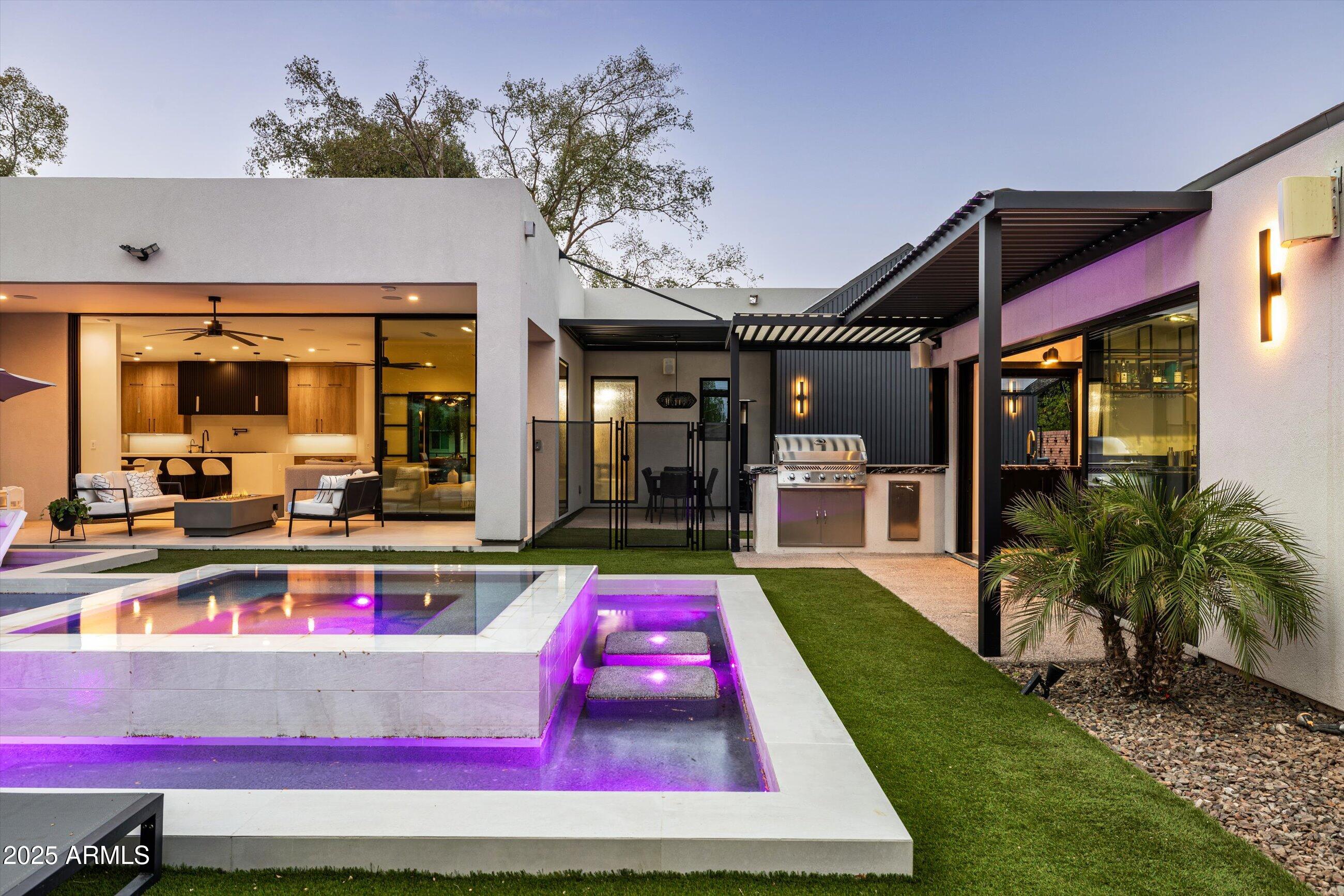 3721 East Piccadilly Road Phoenix, AZ 85018 - Photo 39 of 54 a view of outdoor kitchen