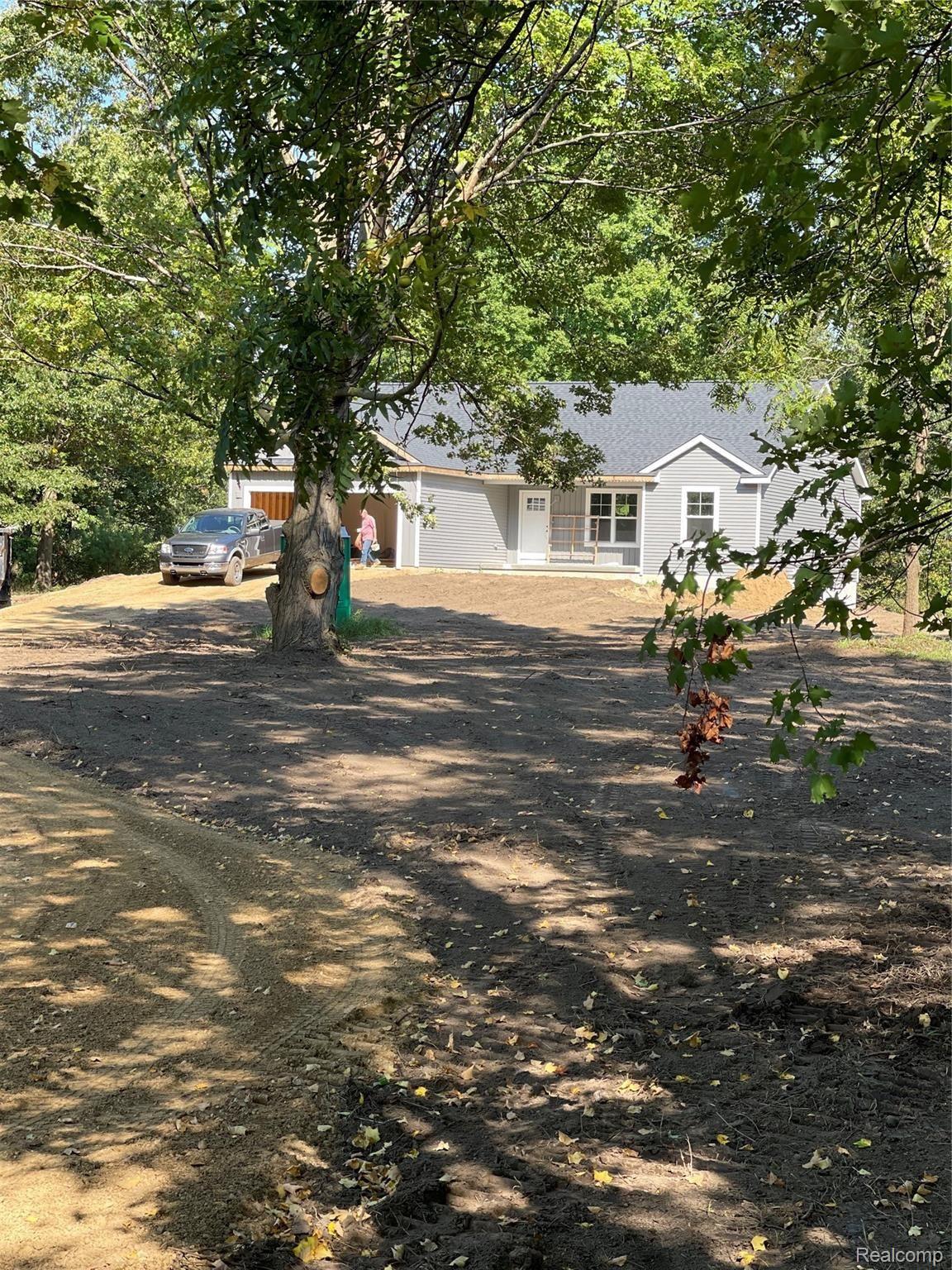 4226 5 Lakes Road North Branch, MI 48461 - Photo 1 of 3 752145D5-0AAE-4EF5-AF9D-791D11A138F3.jpeg