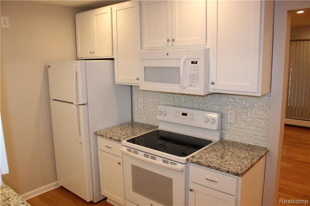 25301 Five Mile Road, Unit 121 Redford, MI 48239 - Photo 7 of 16