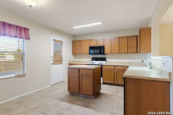 $1,850 | 160 Kaylee Chase, Cibolo, TX 78108