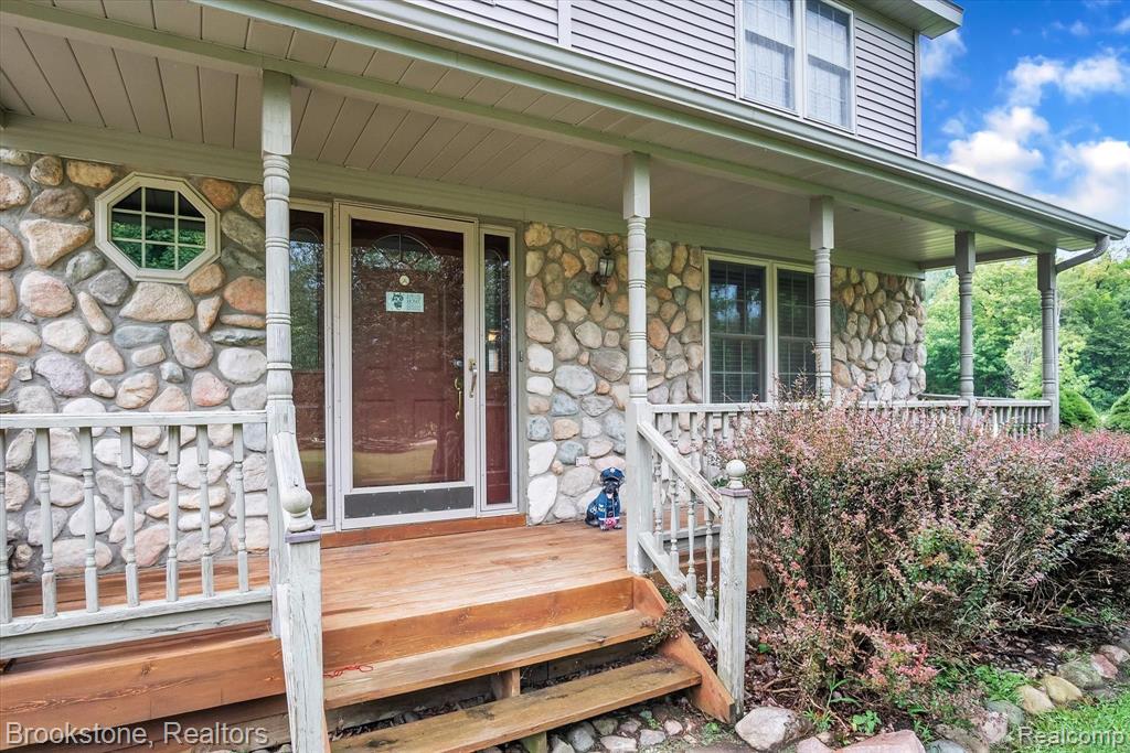5497 Hackman Road Capac, MI 48014 - Photo 4 of 44