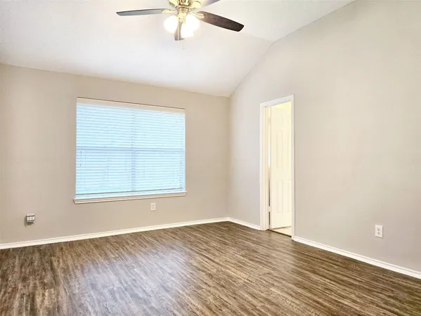 $1,895 | 9215 Newkay Lane, Spring, TX 77379