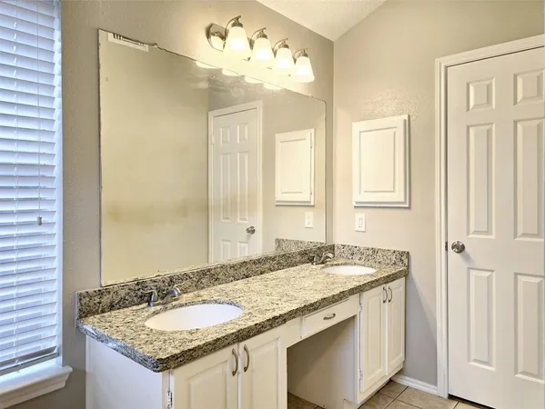 $1,895 | 9215 Newkay Lane, Spring, TX 77379