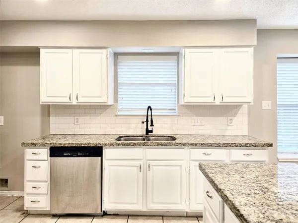 $1,895 | 9215 Newkay Lane, Spring, TX 77379