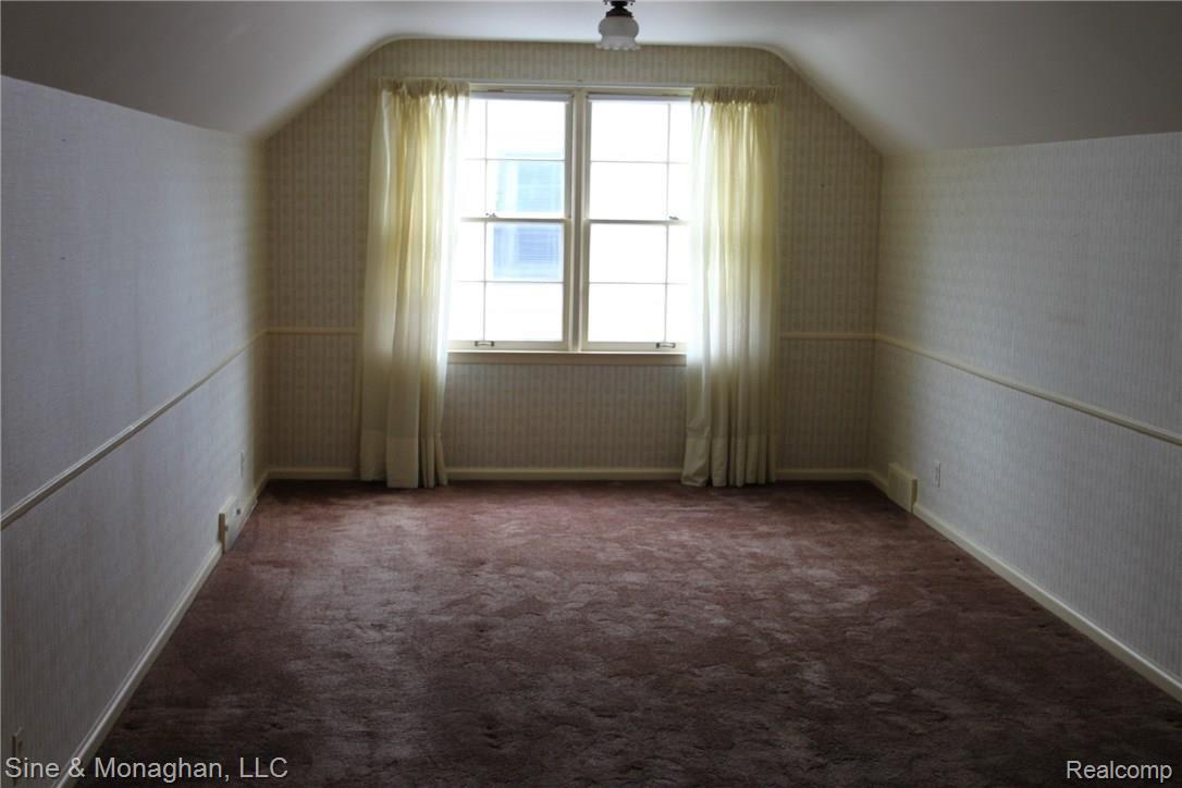 1399 Torrey Road Grosse Pointe, MI 48236 - Photo 17 of 29 IMG_5058.JPG