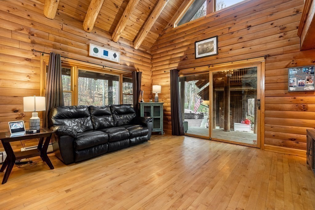 82 Crooked Ledge Road Southampton, MA 01073 - Photo 8 of 31 Gallery Image 8