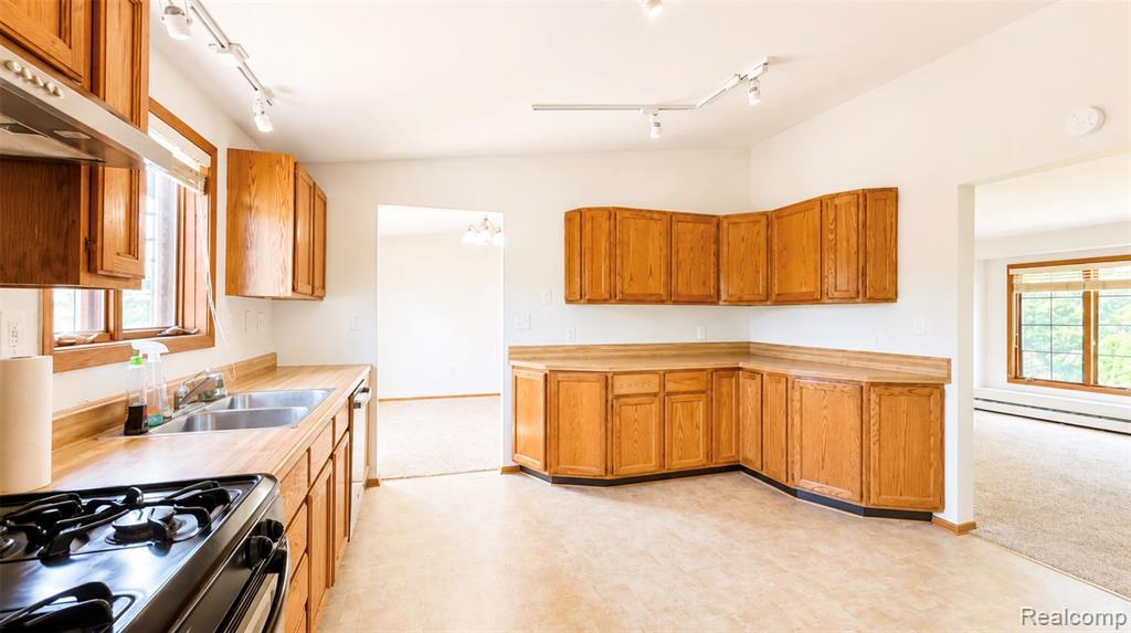 2232 London Bridge Drive, Unit 42 Rochester, MI 48307 - Photo 6 of 20