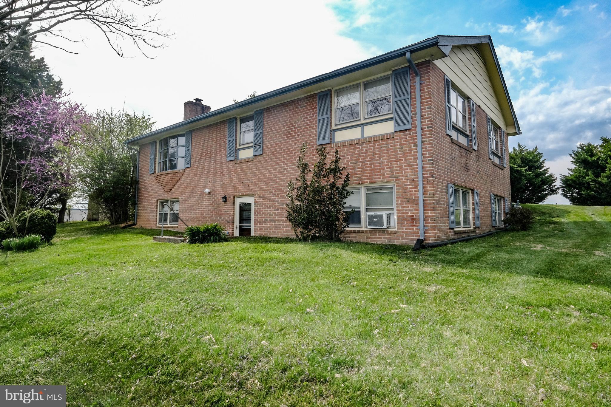 478 Fairground Road Front Royal, VA 22630 - Photo 15 of 101 Gallery Image 15