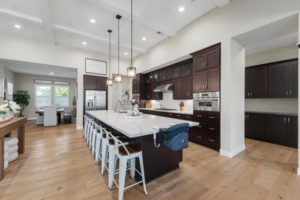 $925,000 | 2791 East Tuolumne Road, Turlock, CA 95382
